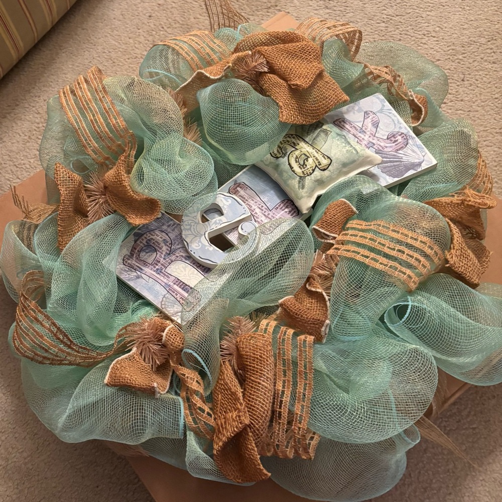 Custom Wreath - Picture 2 of 5